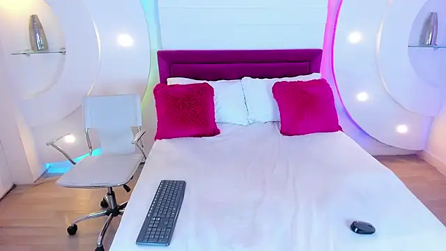 isolari  online show from 02-01-25, 12:05