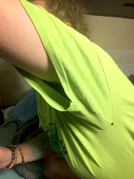 favoritestepsis online show from 11-19-25, 09:09