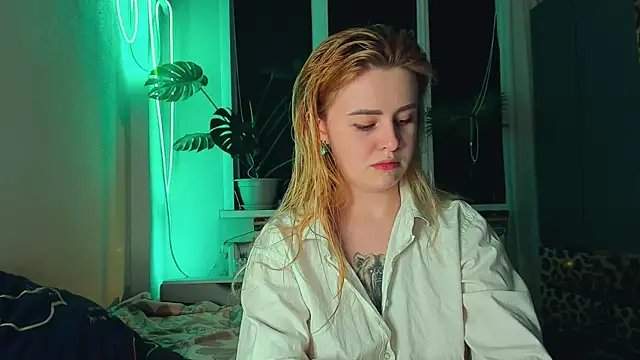 Alexa Pirs online show from 03-04-25, 09:54