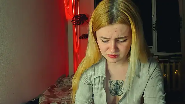 Alexa Pirs online show from 03-08-25, 08:03