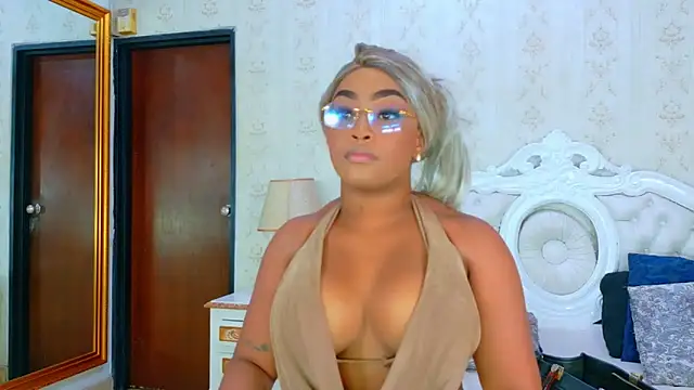 TianahGlow online show from 10-13-25, 09:15