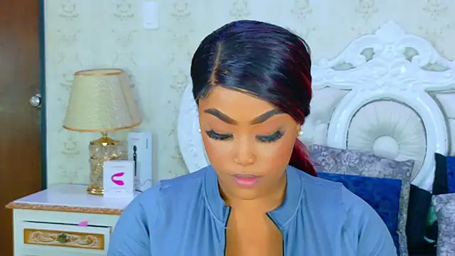 TianahGlow online show from 10-31-25, 09:05