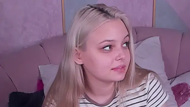 CLAIRE VOGT online show from 02-17-25, 06:48