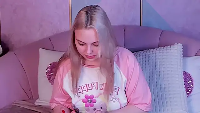 CLAIRE VOGT online show from 02-26-25, 05:39