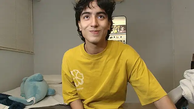 Snapshot of salvatore_montt chatting on 11-22-25, 11:37 salvatore montt online show from 11-22-25, 11:37