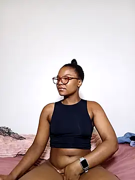 Kylie6lack online show from 02-23-25, 11:36
