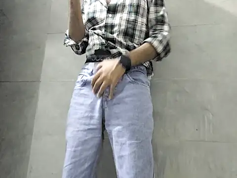 Lustyluckyy online show from 10-31-25, 03:46