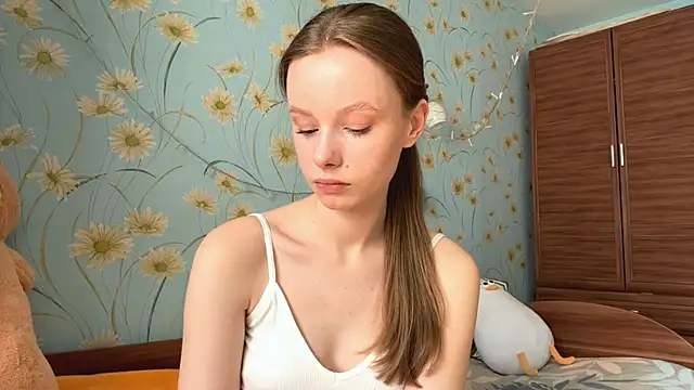BeckyDwinell online show from 03-15-25, 08:58