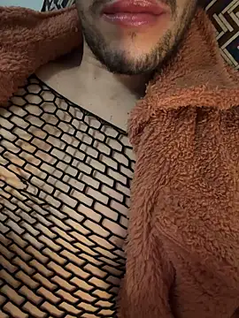 yaxxx03 online show from 11-25-25, 07:36