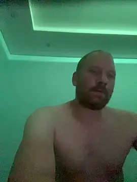 Krzysiekg123 online show from 10-20-25, 09:48