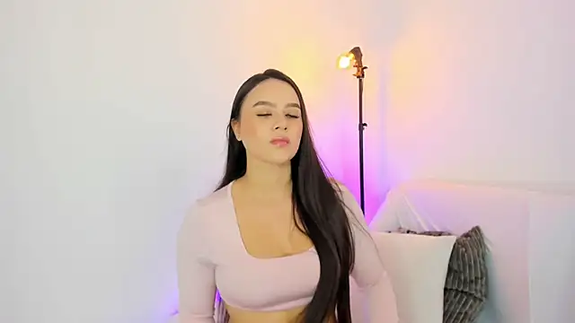 Snapshot of NicoleVegaa_ chatting on 09-27-25, 10:15 NicoleVegaa online show from 09-27-25, 10:15