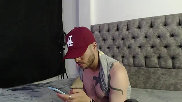 aczino vel online show from 02-16-25, 12:41