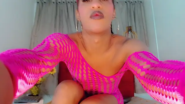 Snapshot of katha_Crawford chatting on 12-04-25, 07:11 katha Crawford online show from 12-04-25, 07:11