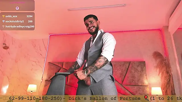 Snapshot of DickGriffith_ chatting on 11-29-25, 08:23 DickGriffith online show from 11-29-25, 08:23