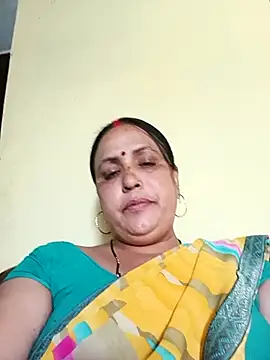 Snapshot of Kiyara8 chatting on 03-03-25, 05:31 Kiyara8 online show from 03-03-25, 05:31