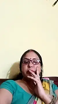 Snapshot of Kiyara8 chatting on 03-18-25, 08:14 Kiyara8 online show from 03-18-25, 08:14