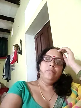 Snapshot of Kiyara8 chatting on 03-21-25, 11:44 Kiyara8 online show from 03-21-25, 11:44