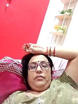 Snapshot of Kiyara8 chatting on 09-19-25, 11:49 Kiyara8 online show from 09-19-25, 11:49