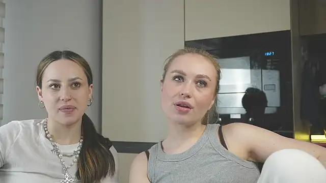 girlstirp online show from 03-14-25, 09:35