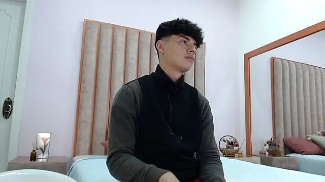 DrakeCollinss online show from 03-05-25, 11:27