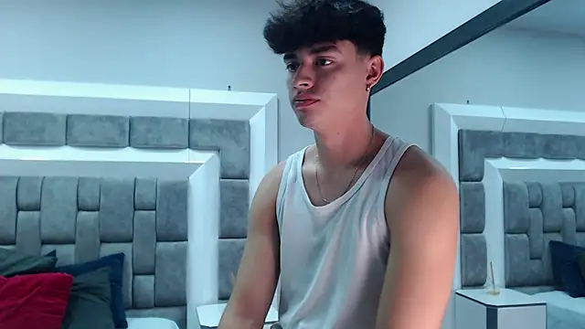 DrakeCollinss online show from 03-19-25, 07:38