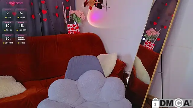 Snapshot of Caroline__Brown chatting on 03-01-25, 02:04 Caroline Brown online show from 03-01-25, 02:04