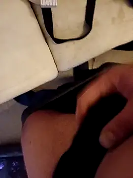 Snapshot of flo000031 chatting on 11-24-25, 03:12 flo000031 online show from 11-24-25, 03:12