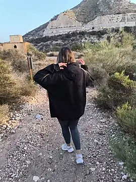 Mona Plus online show from 10-14-25, 06:47