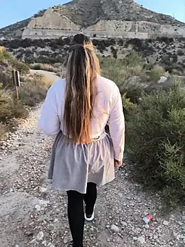 Mona Plus online show from 10-16-25, 06:47