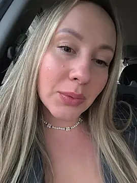 Mona Plus online show from 11-24-25, 07:41