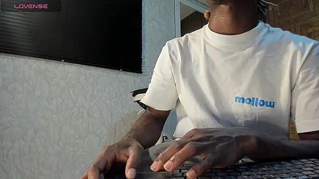 LooganX online show from 03-09-25, 07:01