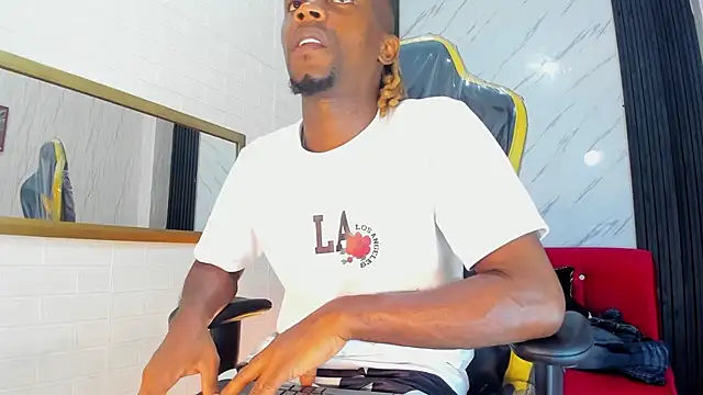 LooganX online show from 03-11-25, 04:40