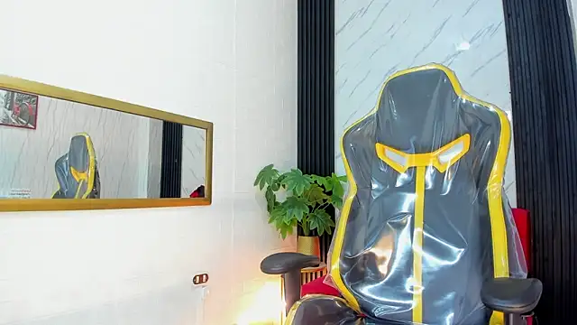 LooganX online show from 03-13-25, 04:23