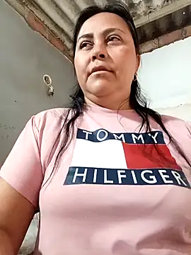 Snapshot of promiscuous-indecent-momm chatting on 02-02-26, 02:05 promiscuous-indecent-momm online show from 02-02-26, 02:05