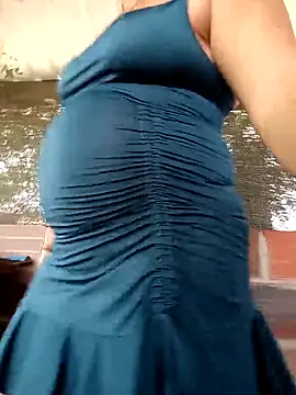 Snapshot of promiscuous-indecent-momm chatting on 04-09-26, 01:49 promiscuous-indecent-momm online show from 04-09-26, 01:49