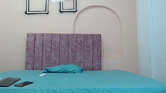 manuel rey online show from 09-13-25, 02:22