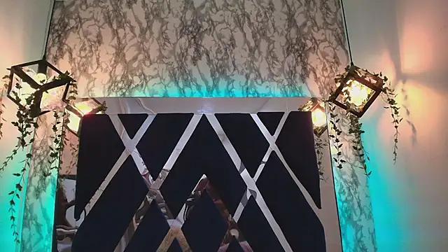 charlotte bluee online show from 10-17-25, 07:16