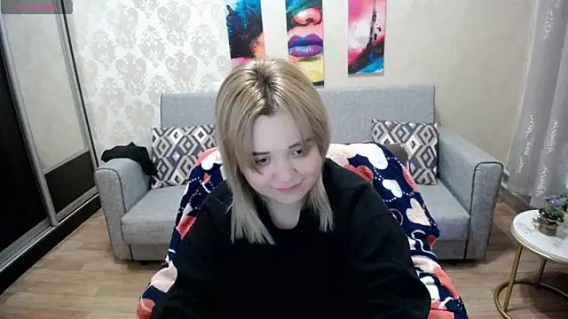 Snapshot of Finna_39 chatting on 10-07-25, 11:02 Finna 39 online show from 10-07-25, 11:02