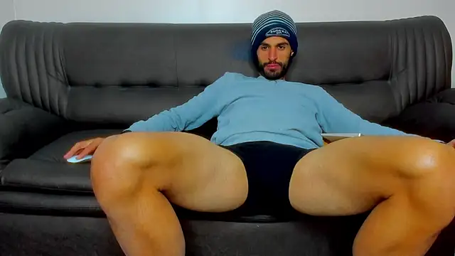 Snapshot of sexyhotmusclesforyou1 chatting on 12-21-25, 09:22 sexyhotmusclesforyou1 online show from 12-21-25, 09:22