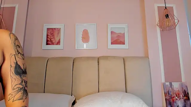 Annie rhoades online show from 04-10-26, 03:50