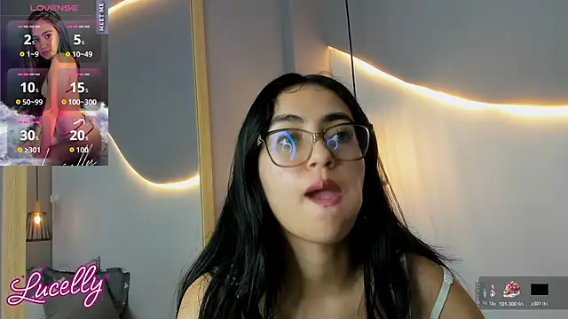 lucelly 15 online show from 10-19-25, 11:44