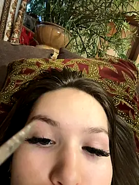 -Amora online show from 11-20-25, 12:16