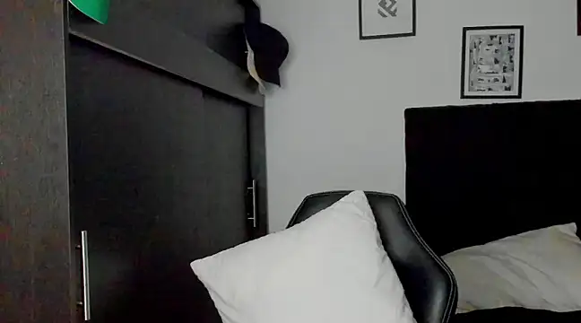 Snapshot of arnold_bekam chatting on 03-11-25, 12:22 arnold bekam online show from 03-11-25, 12:22