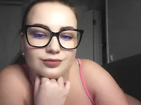 Snapshot of GoddessTenderness chatting on 02-17-25, 03:53 GoddessTenderness online show from 02-17-25, 03:53