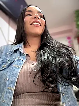 Naatalia online show from 10-17-25, 06:54