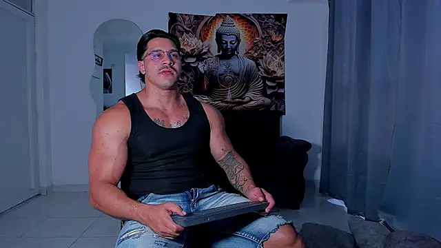 Snapshot of Valentino_Dosantos_ chatting on 10-21-25, 08:09 Valentino Dosantos online show from 10-21-25, 08:09