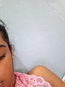 indianpink lips online show from 02-17-25, 10:18