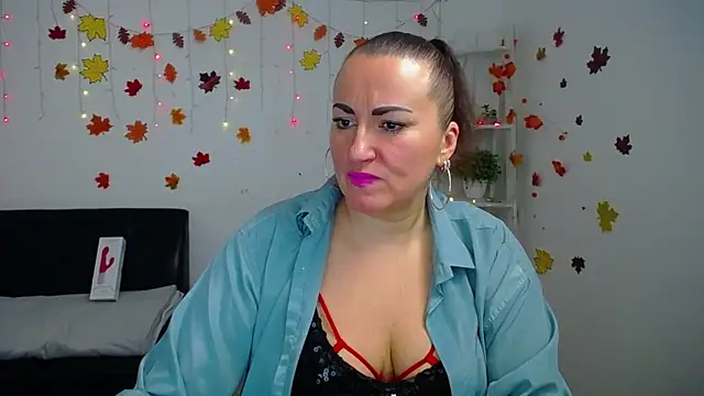 DianaMGG online show from 12-03-25, 06:28