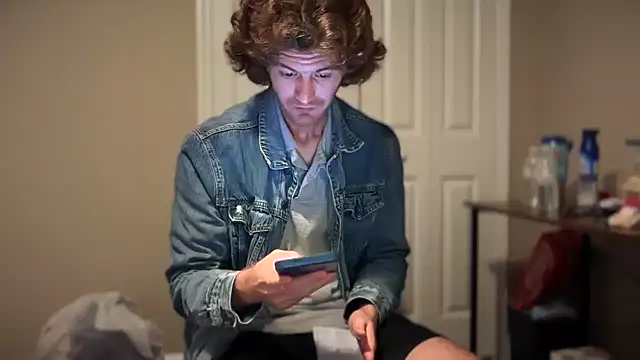 Snapshot of greekmythics chatting on 10-22-25, 11:26 greekmythics online show from 10-22-25, 11:26