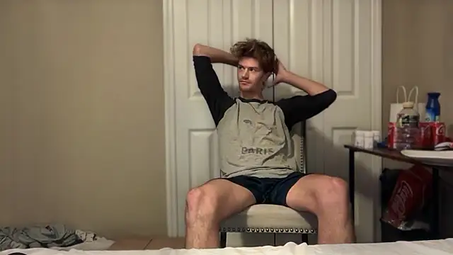 Snapshot of greekmythics chatting on 10-24-25, 04:09 greekmythics online show from 10-24-25, 04:09